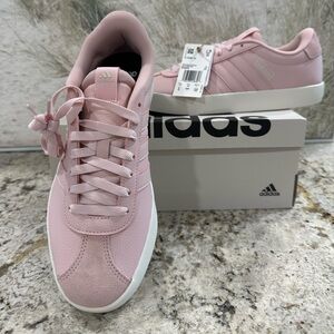Adidas Light Pink Suede Sneakers VL Court 3.0 NEW  with Box excellent condition